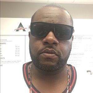 Meet your Posher, Marcos